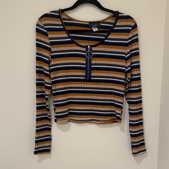 Discreet Tops - Discreet Women's Long Sleeve Crop Striped Top -Women’s cropped blouse XL Stretch